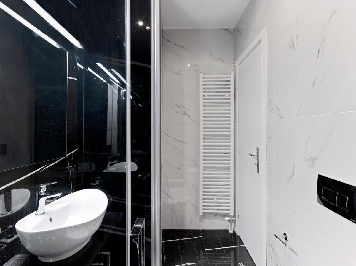 Elegant Apartment In Glyfada Athen Eksteriør bilde