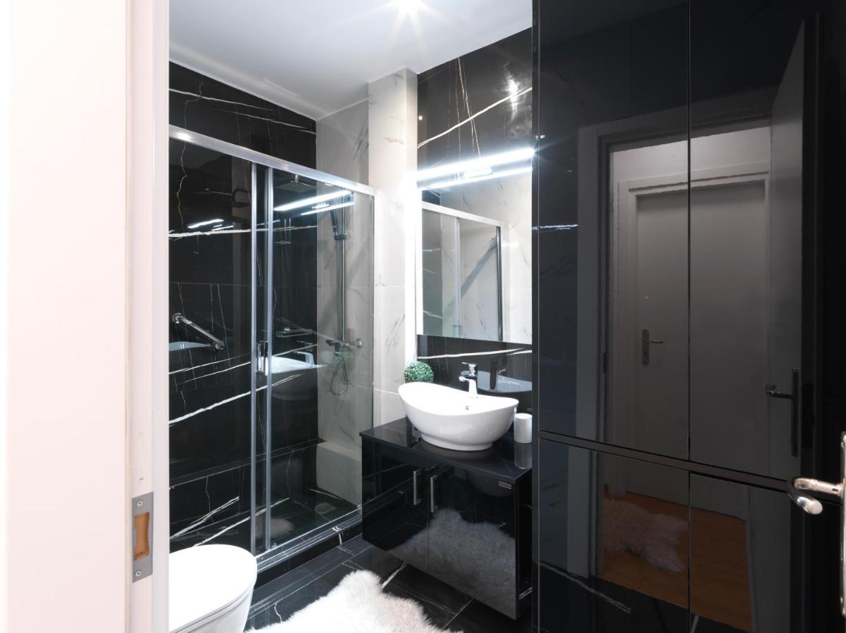 Elegant Apartment In Glyfada Athen Eksteriør bilde